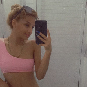 Meet your Posher, Nayeli